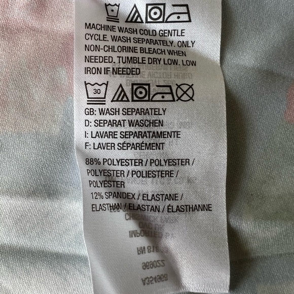 NWOT TA Tracy Anderson G.I.L.I. Zip Front Peplum Tropical Floral Jacket - Picture 8 of 9